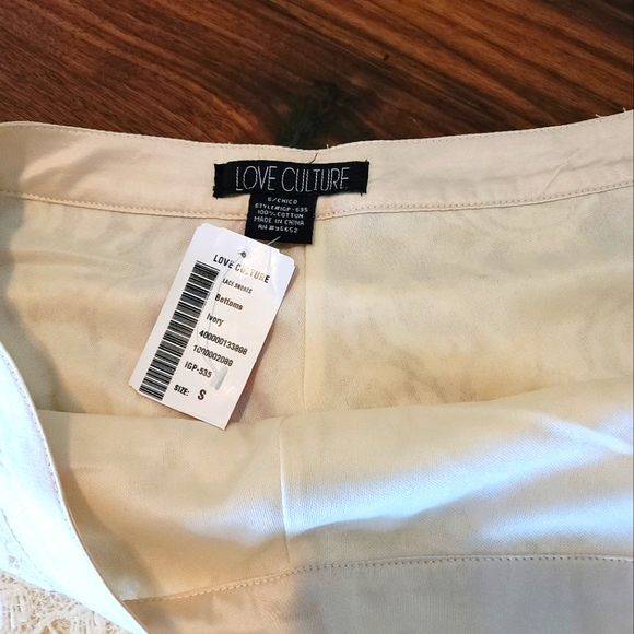 Love Culture lace shorts (NWT) - Picture 2 of 4